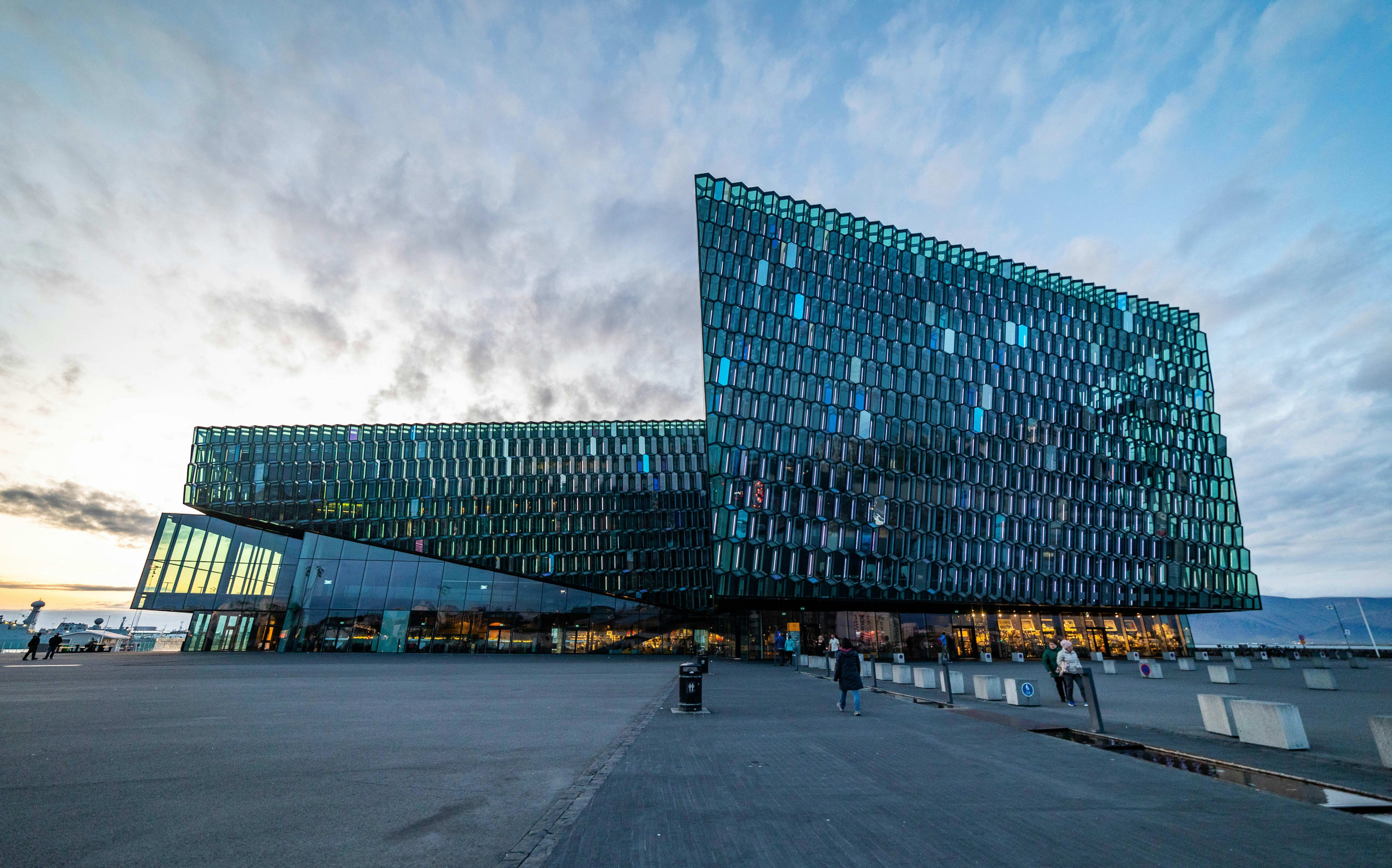 Harpa Exterior