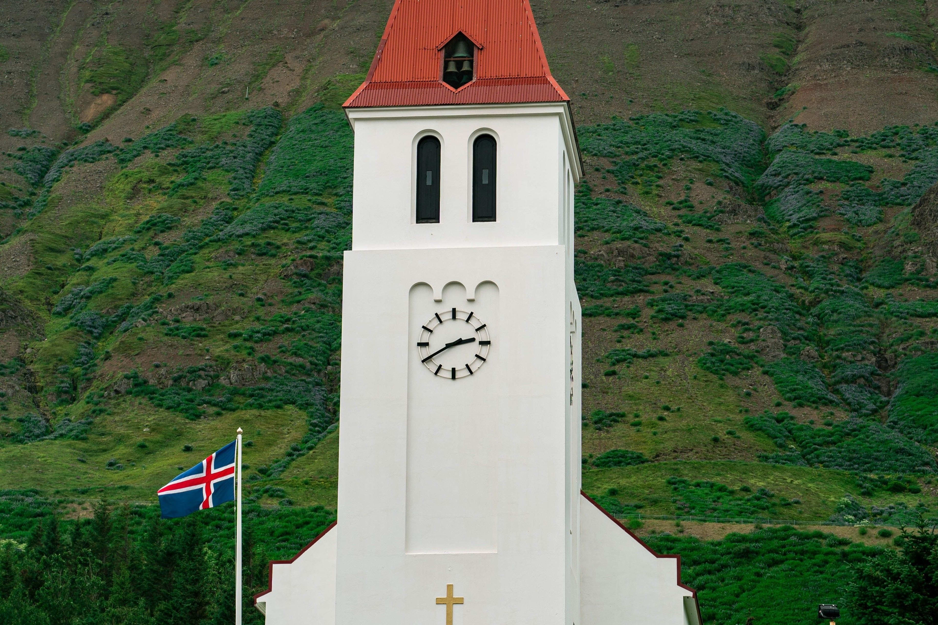 Siglufjordur church with icelandic flag