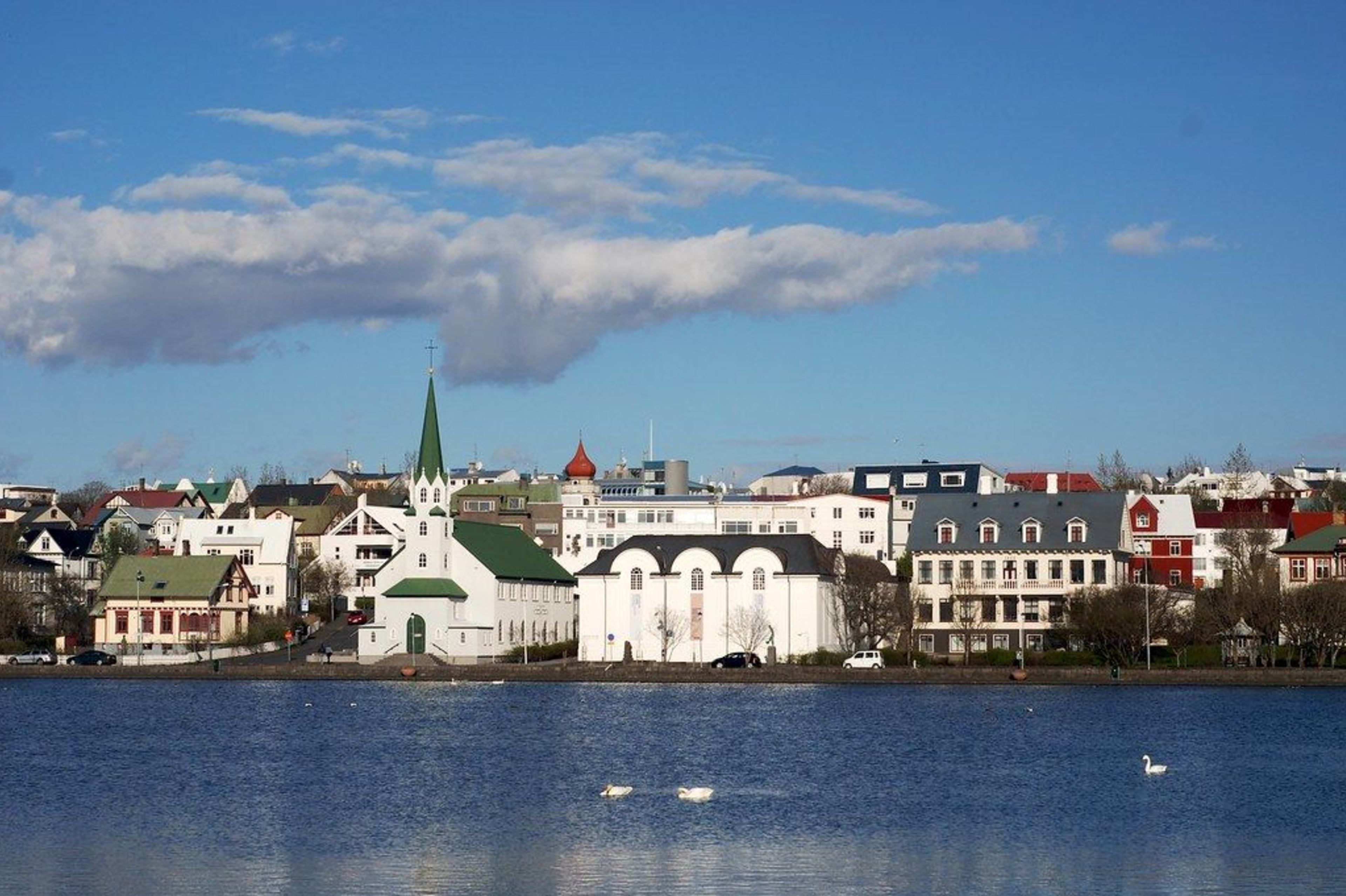 Tjornin Pond Reykkavik