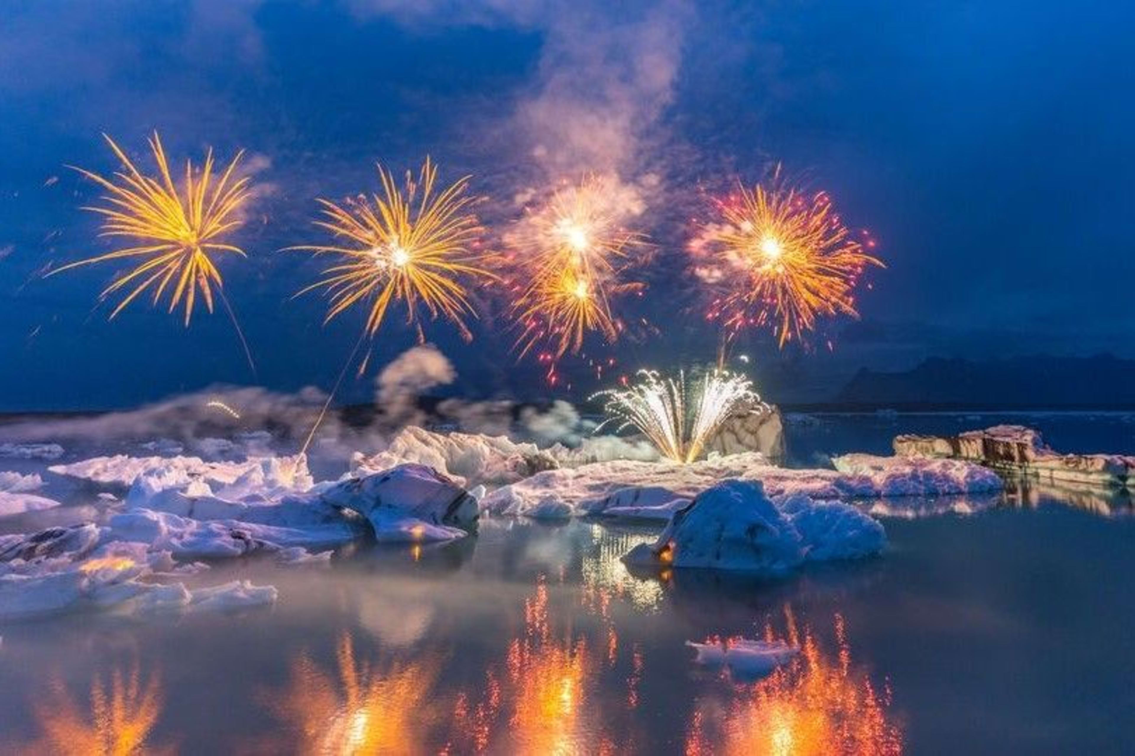 icelandic fireworks