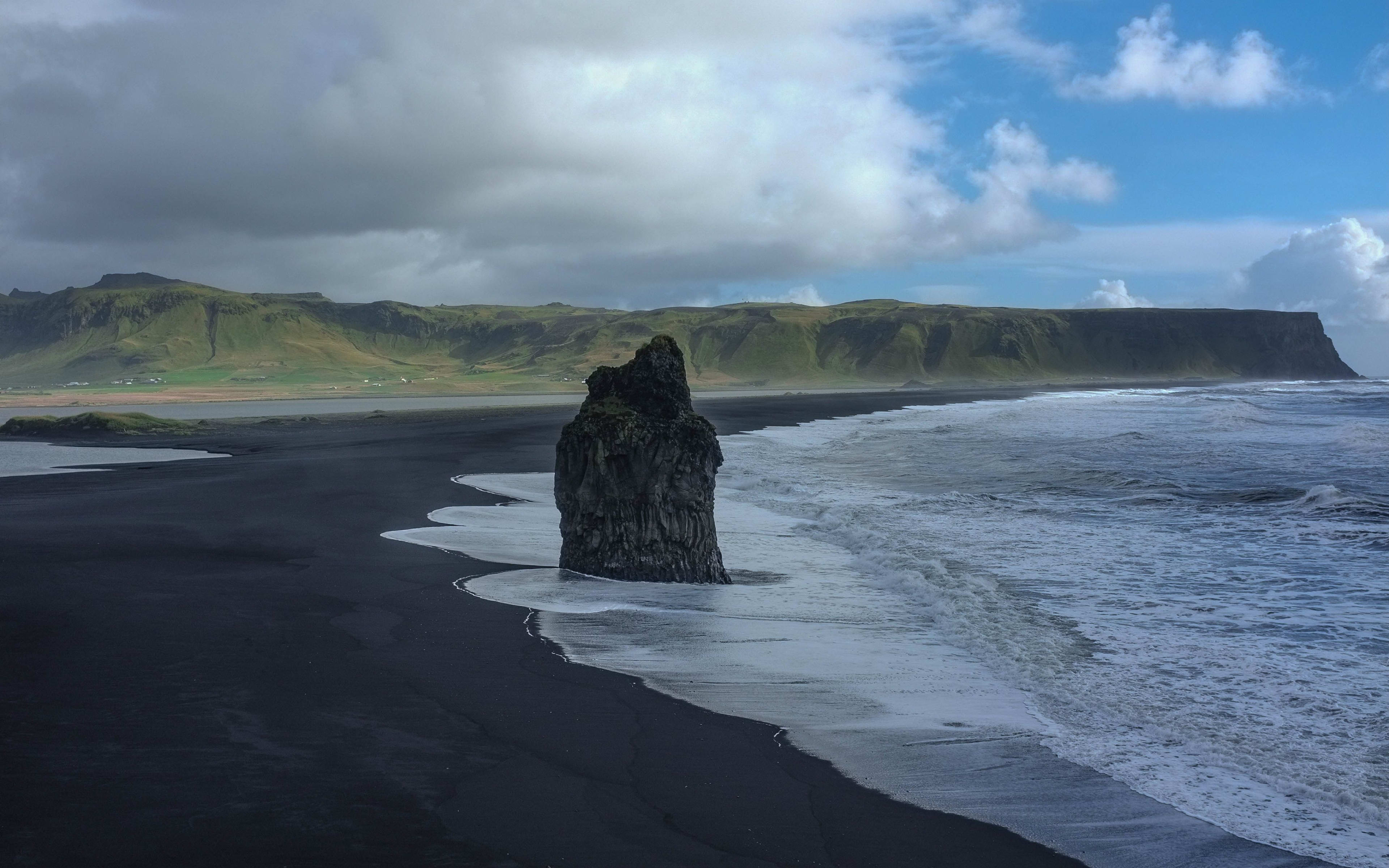 reynisfjara black beach