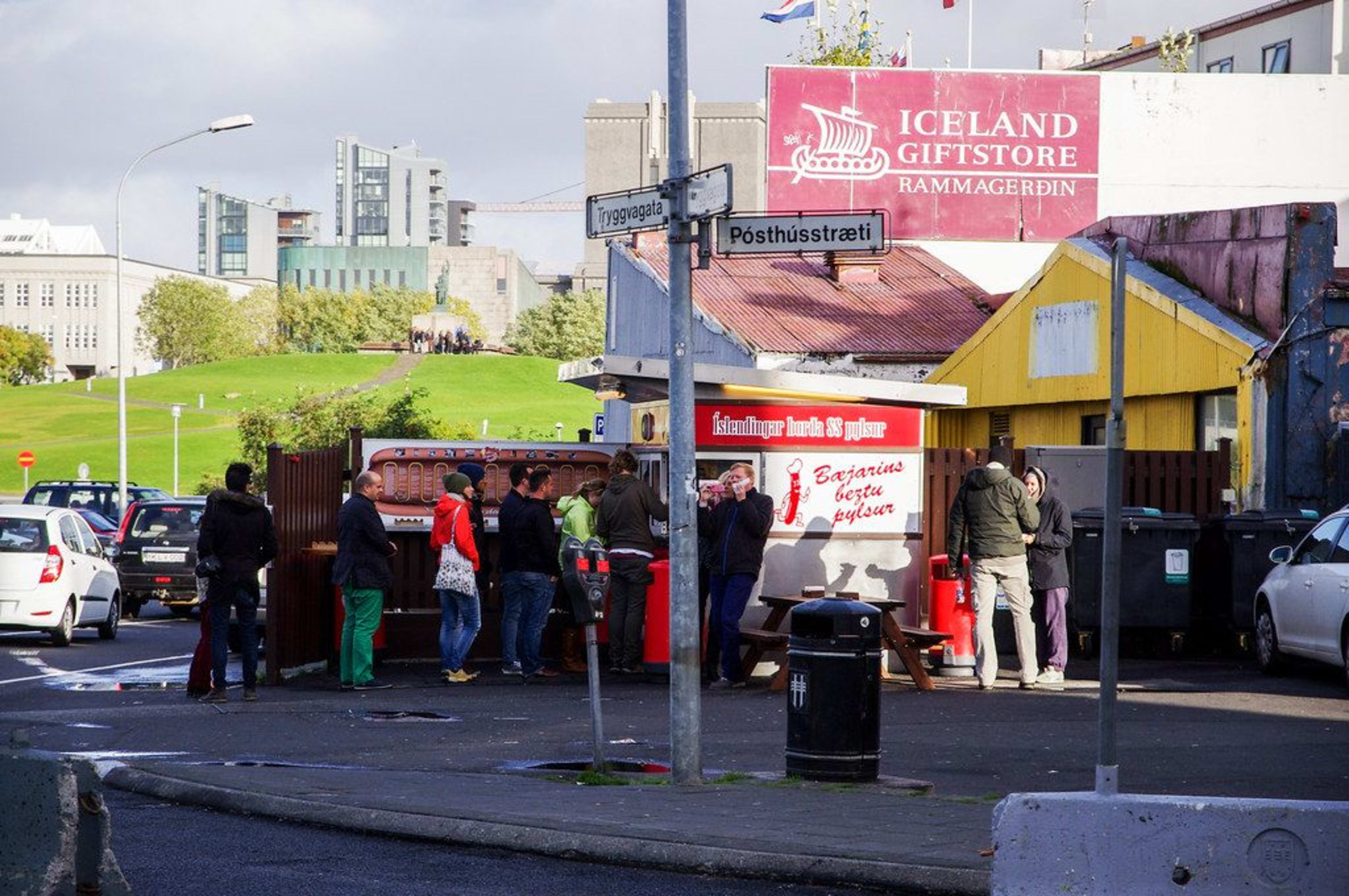 Baejarins Beztu Pylsur Hot Dog Stand daytime