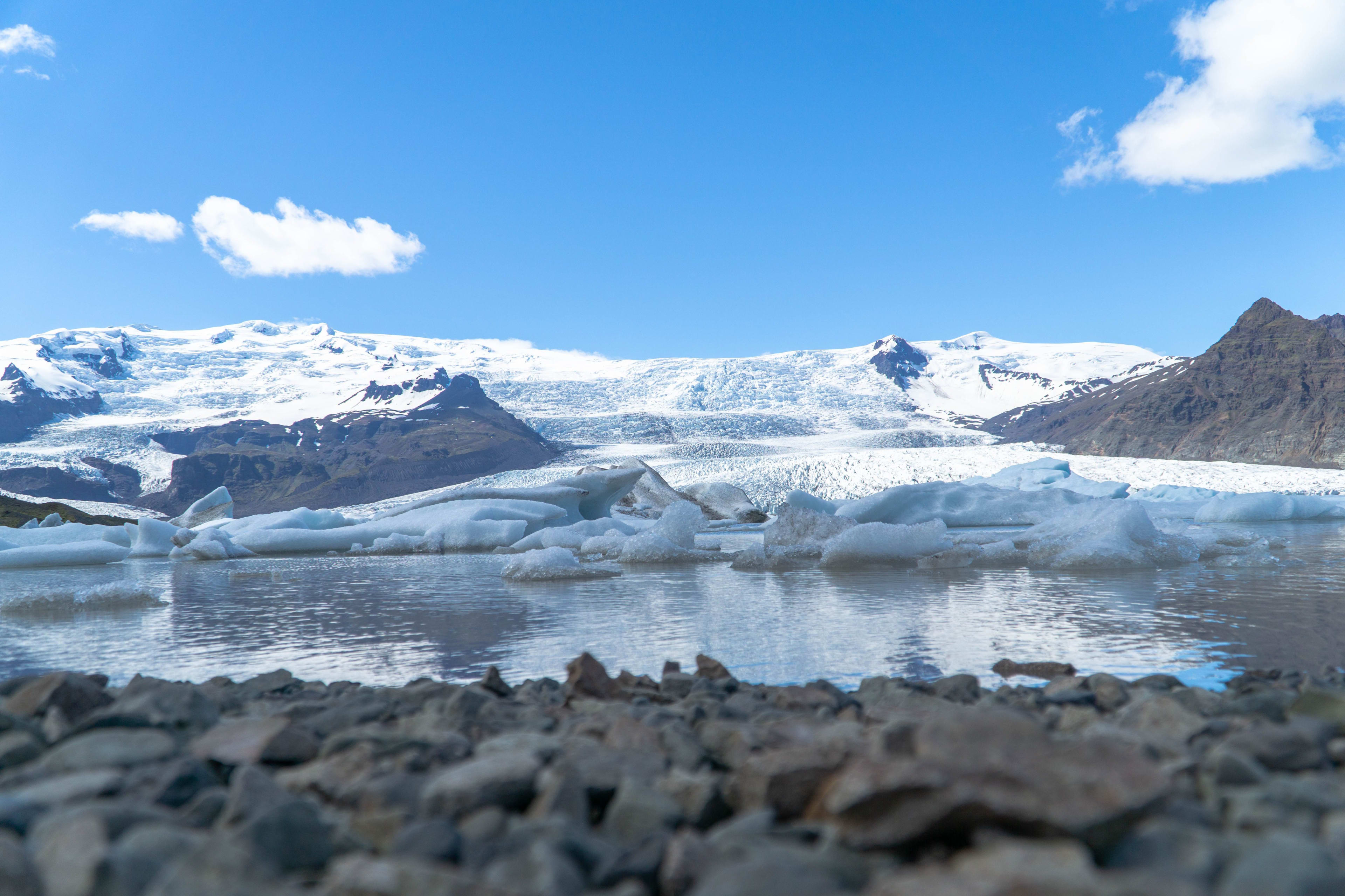 Fjallsarlon glacier lagoon