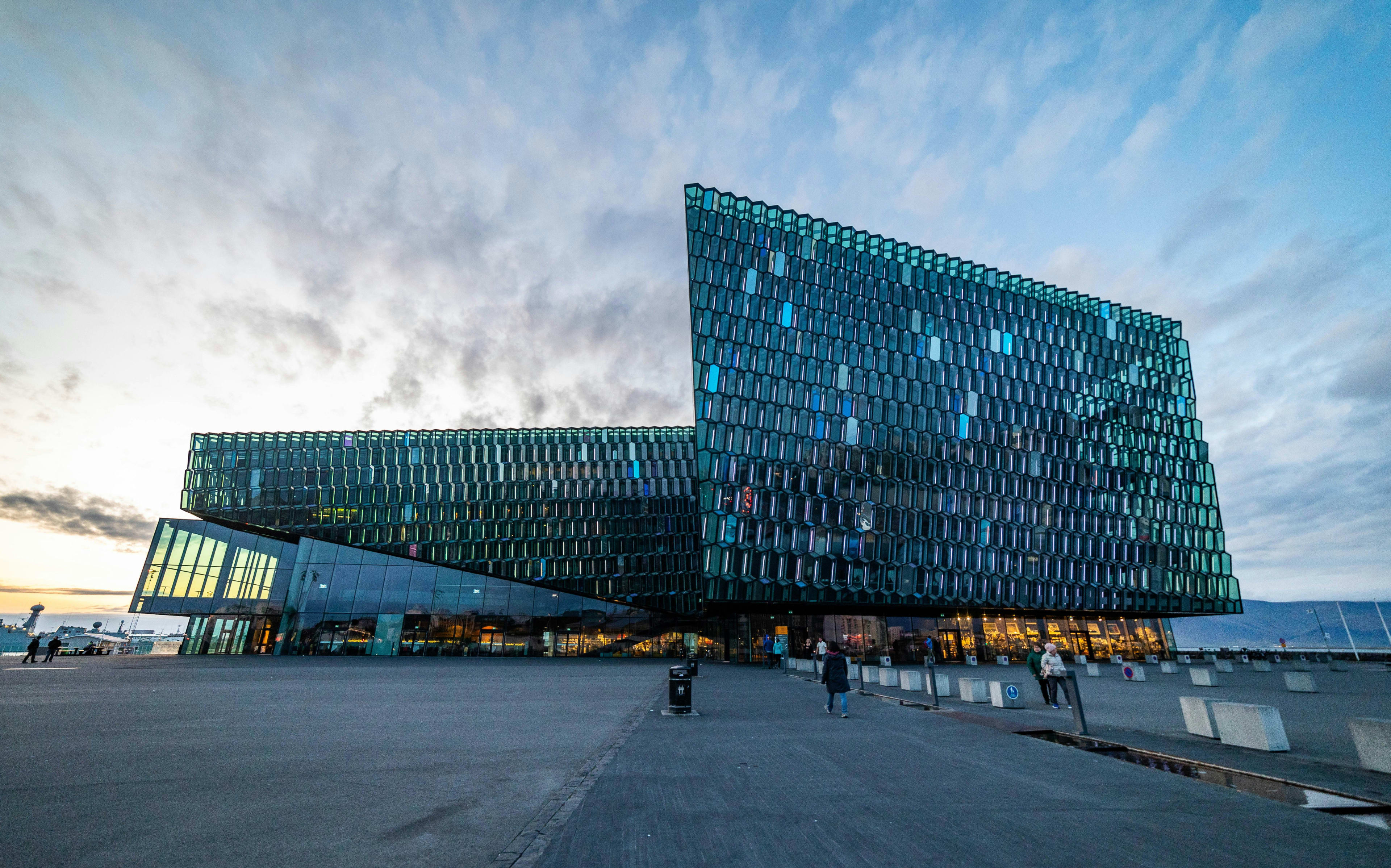 Harpa Exterior