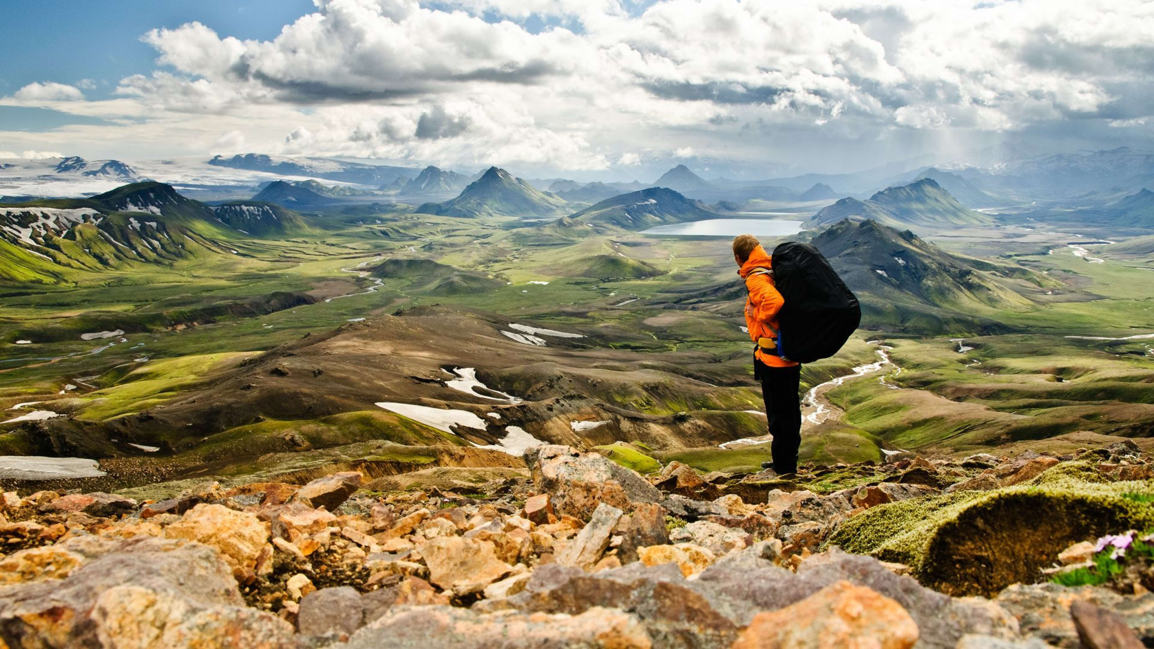 hiking in iceland