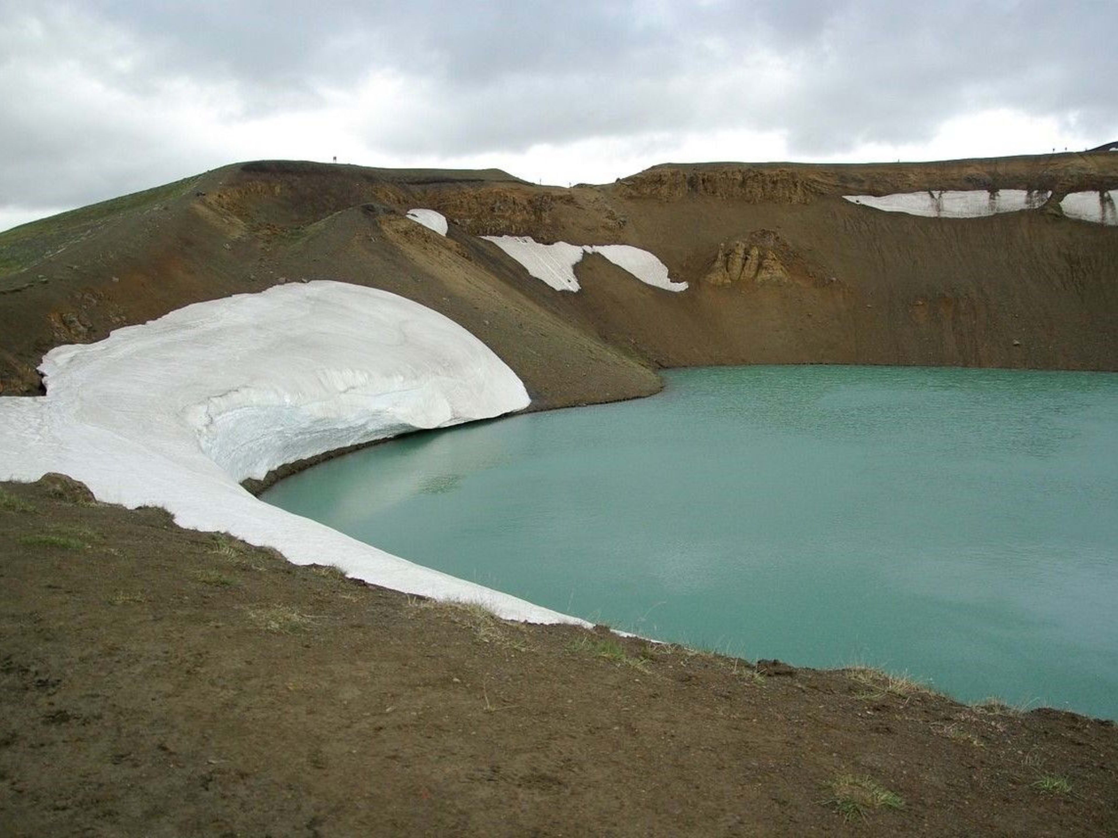 krafla crater