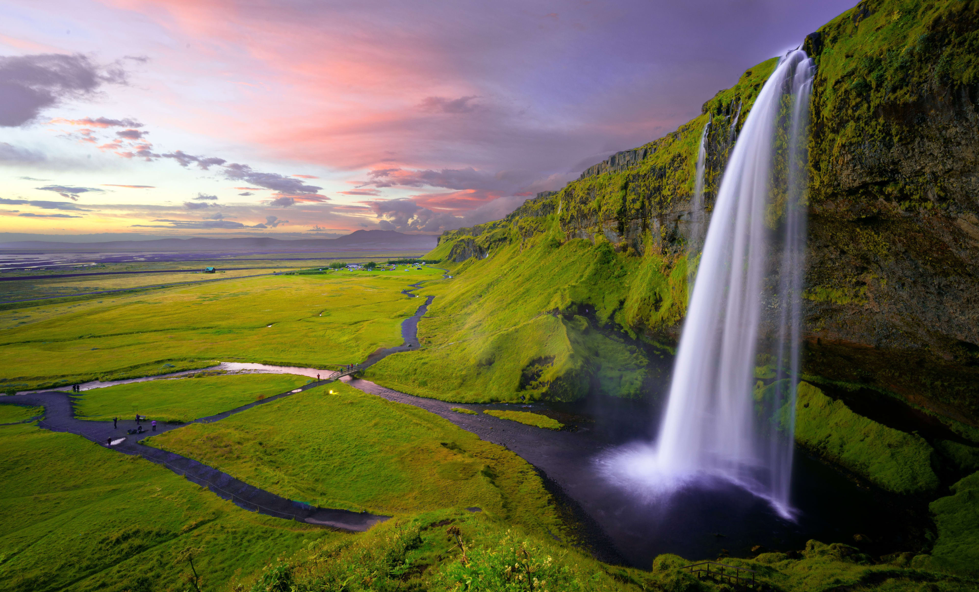 Seljalandsfoss.jpg