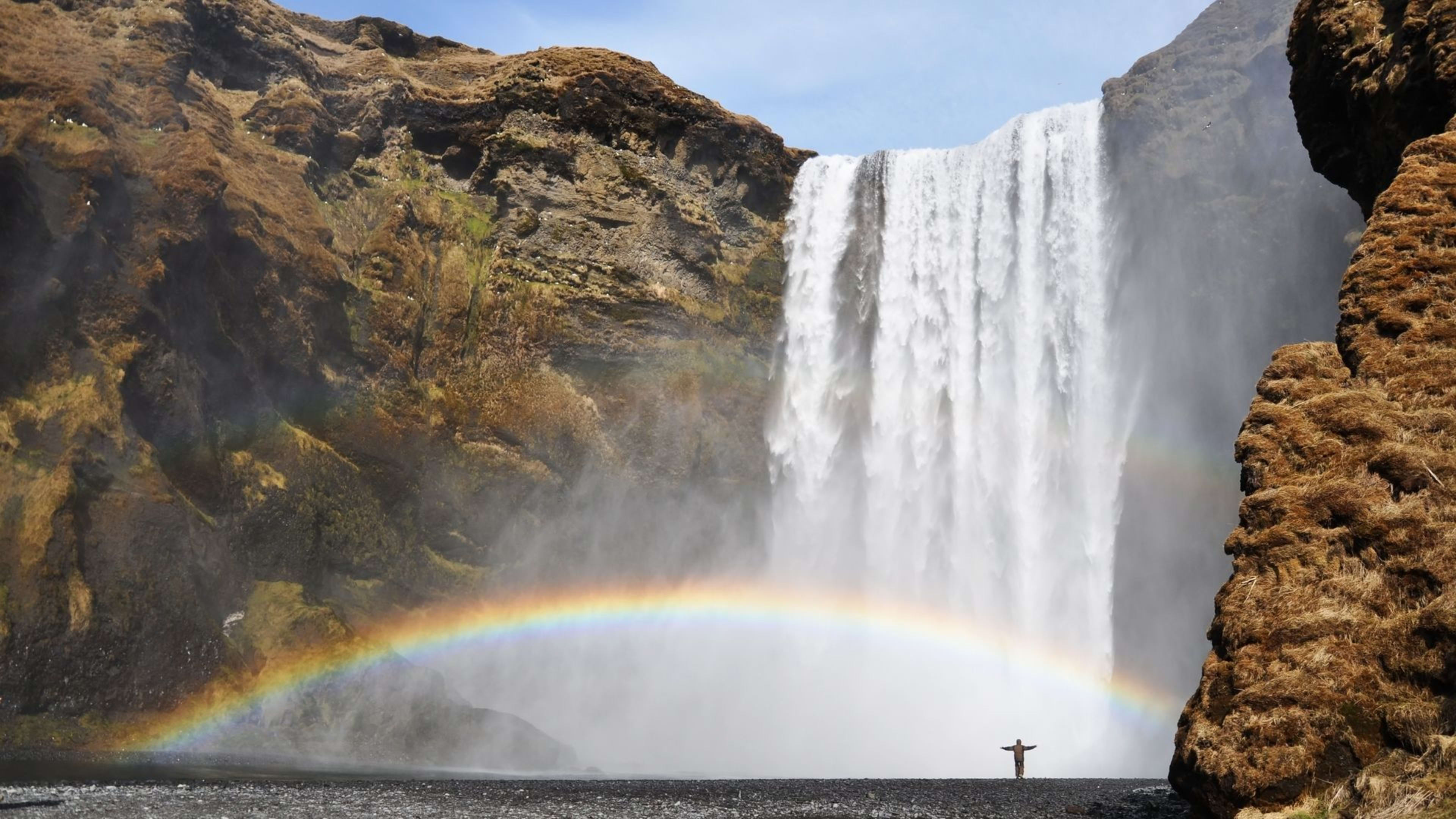 rainbow at skogafoss