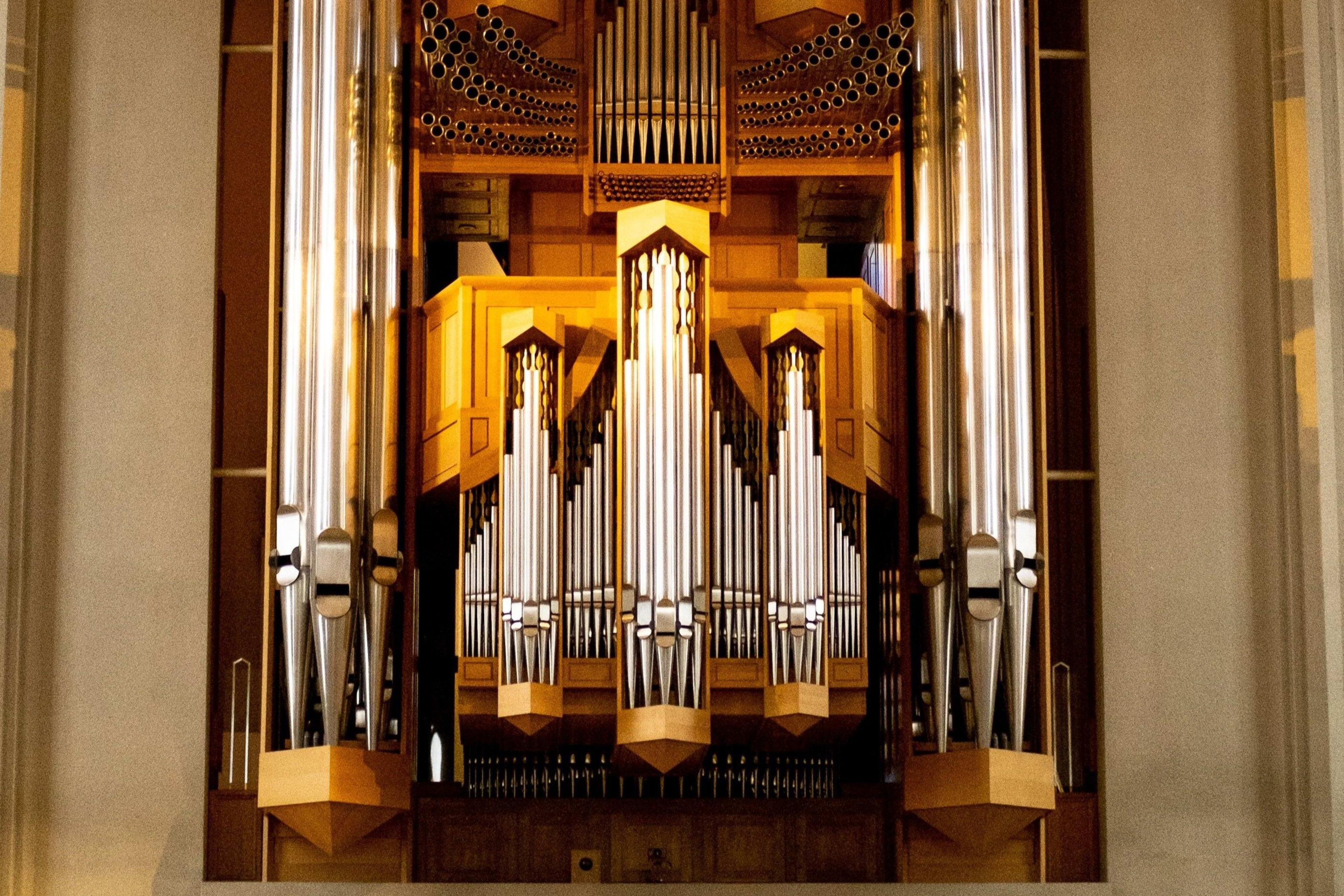 interior of Hallgrimskirkja church