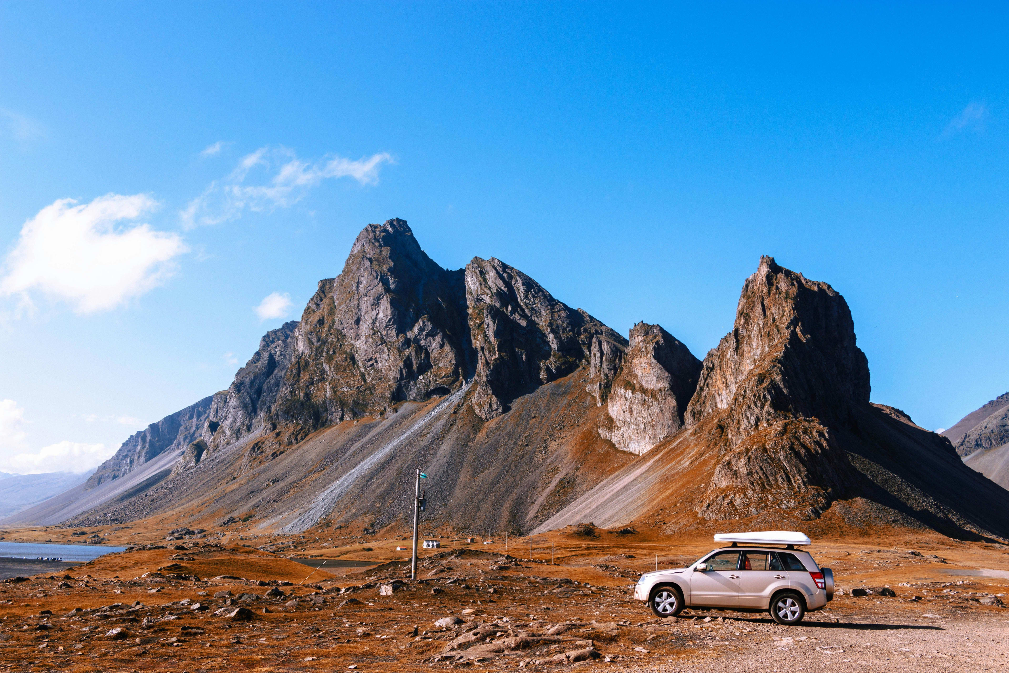 driving on f road of iceland