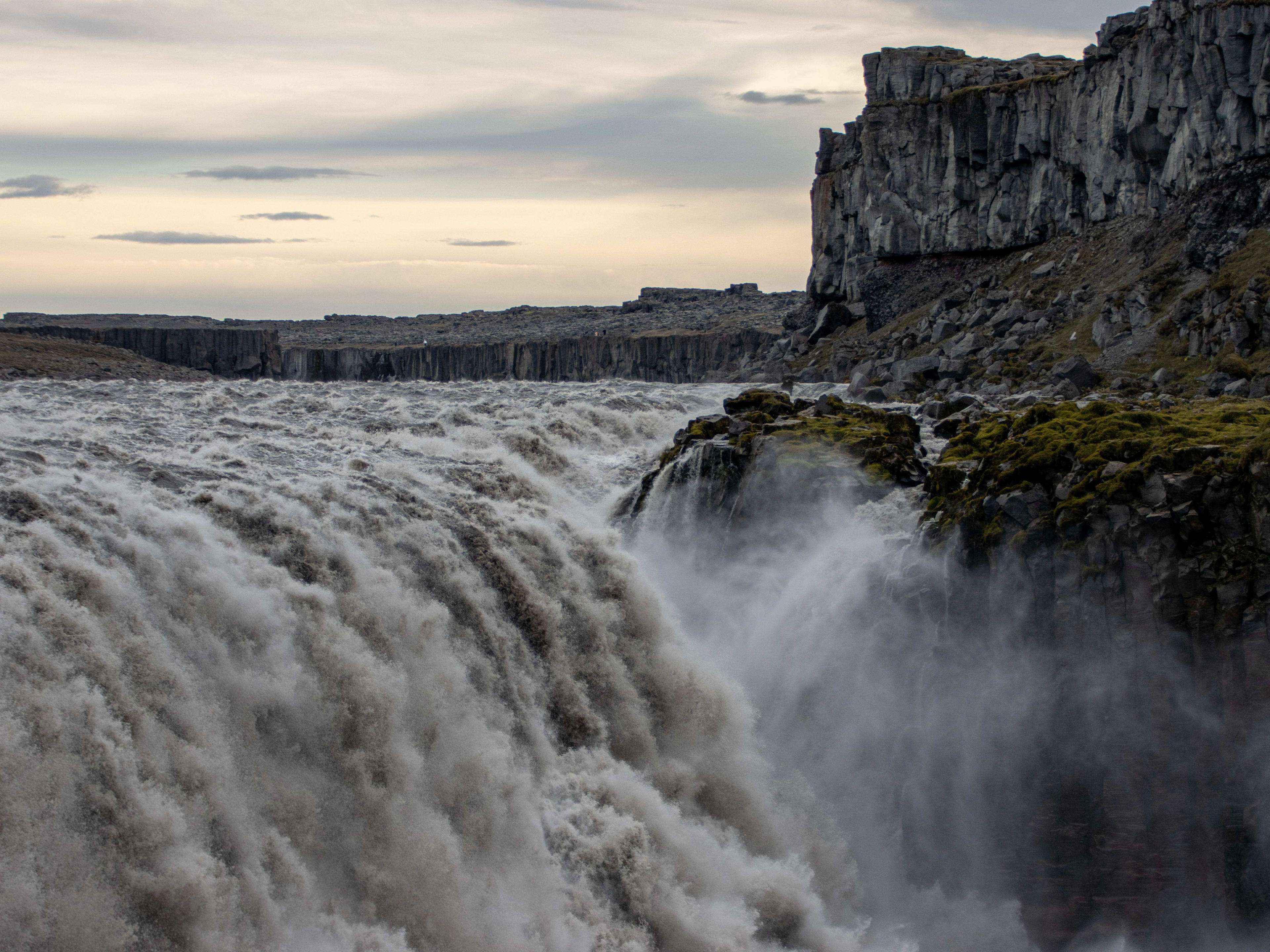 iceland powerful dettifoss