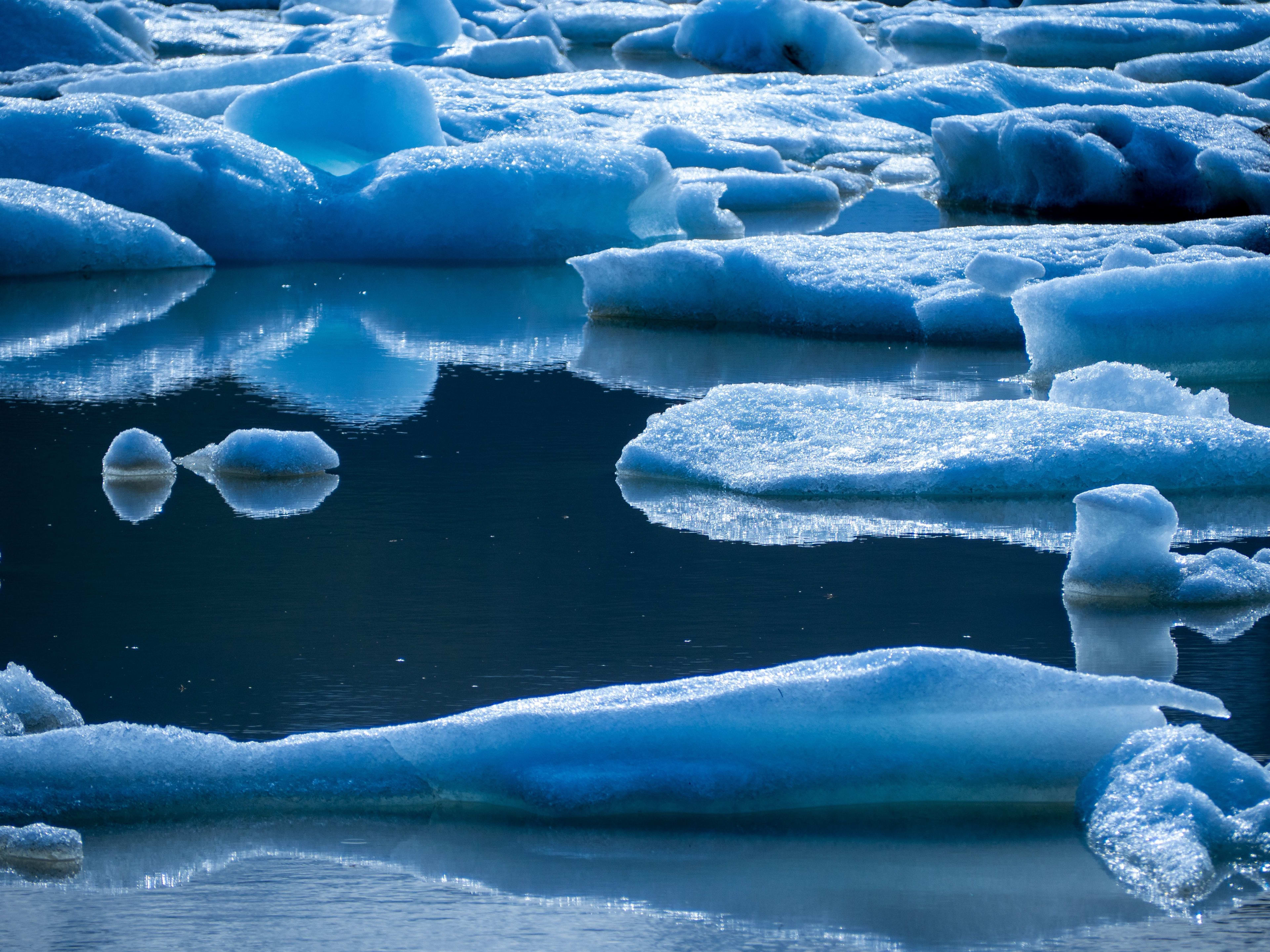 floating ice of glacier lagoon