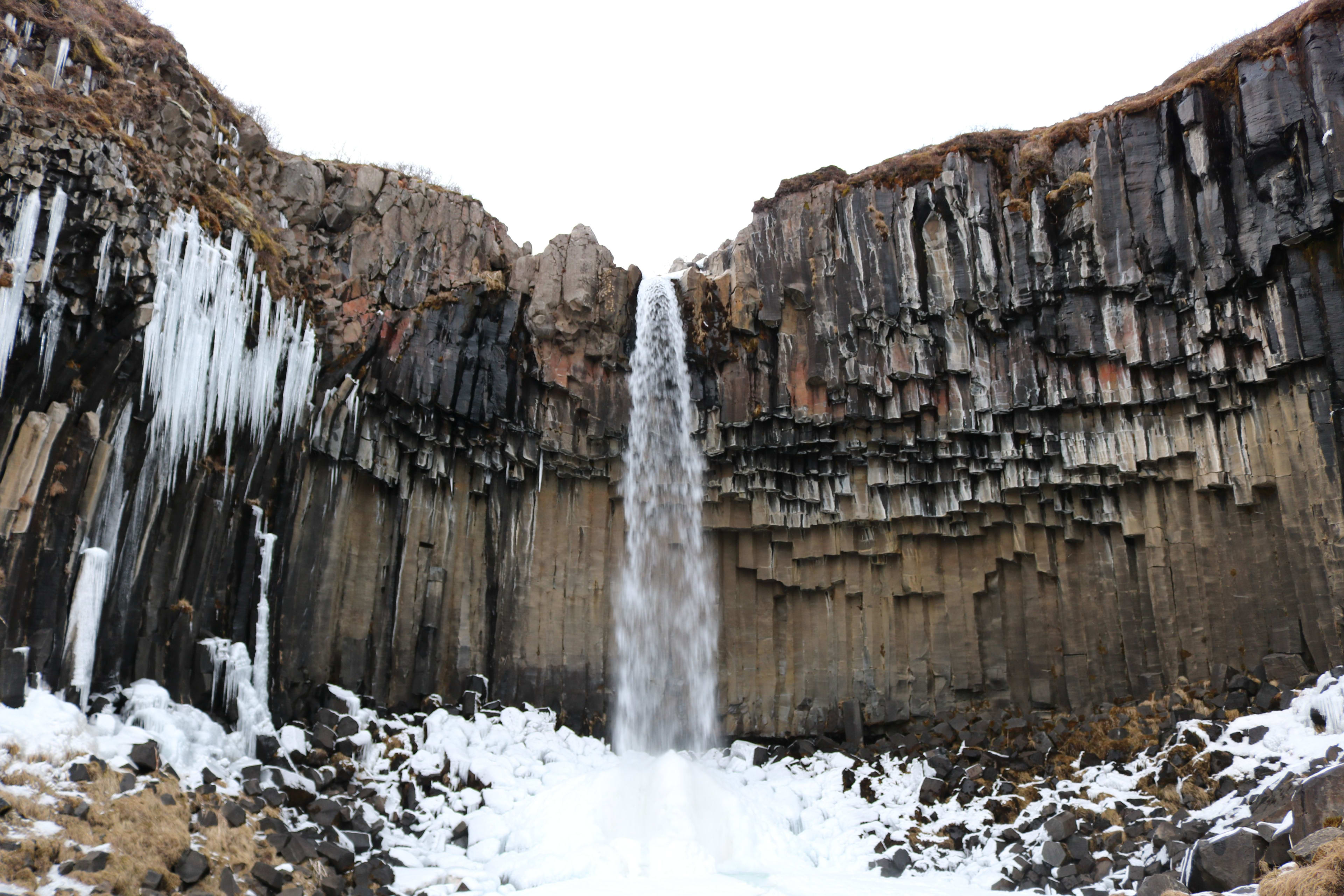 svartifoss in winter