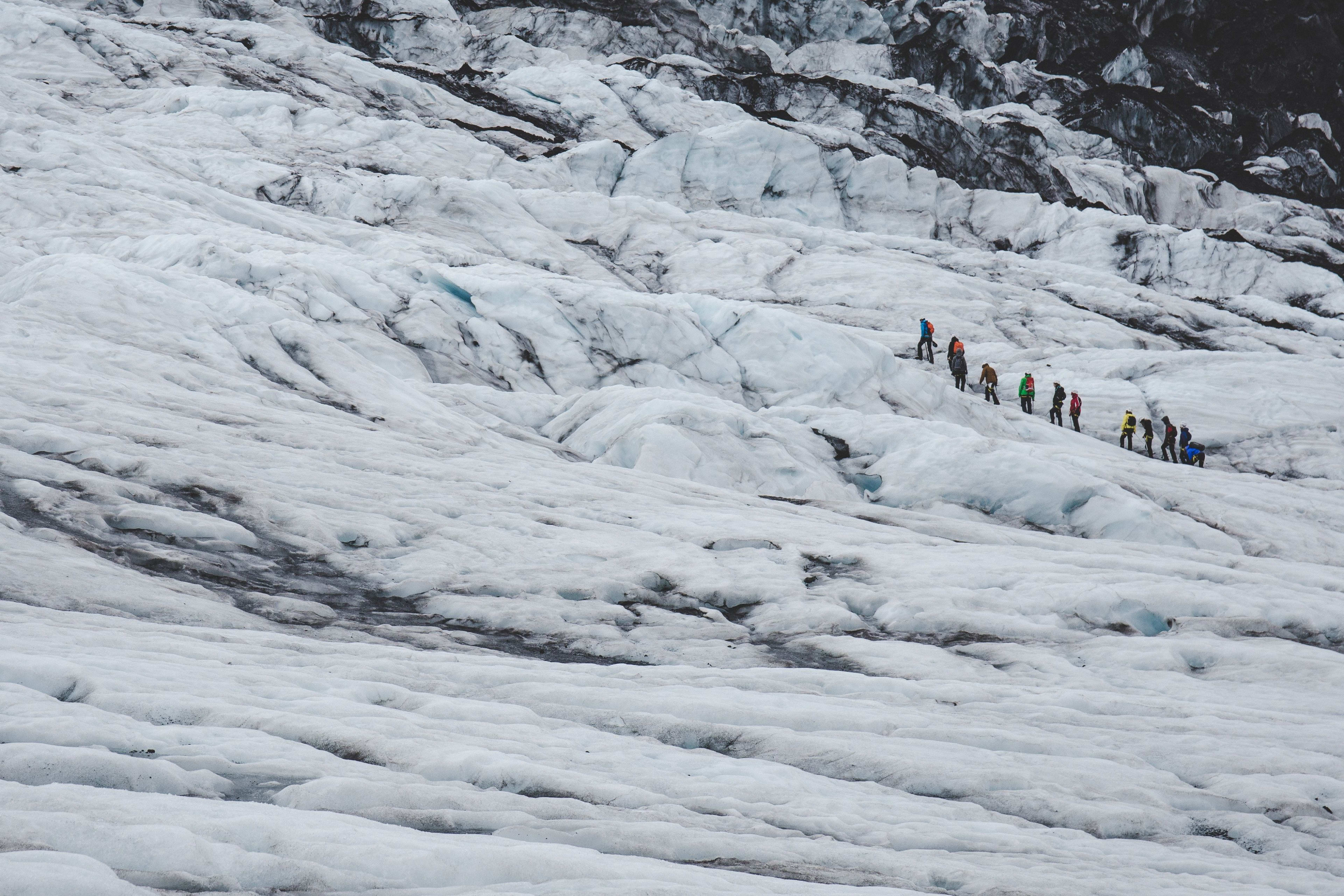 vatnajokull glacier walking