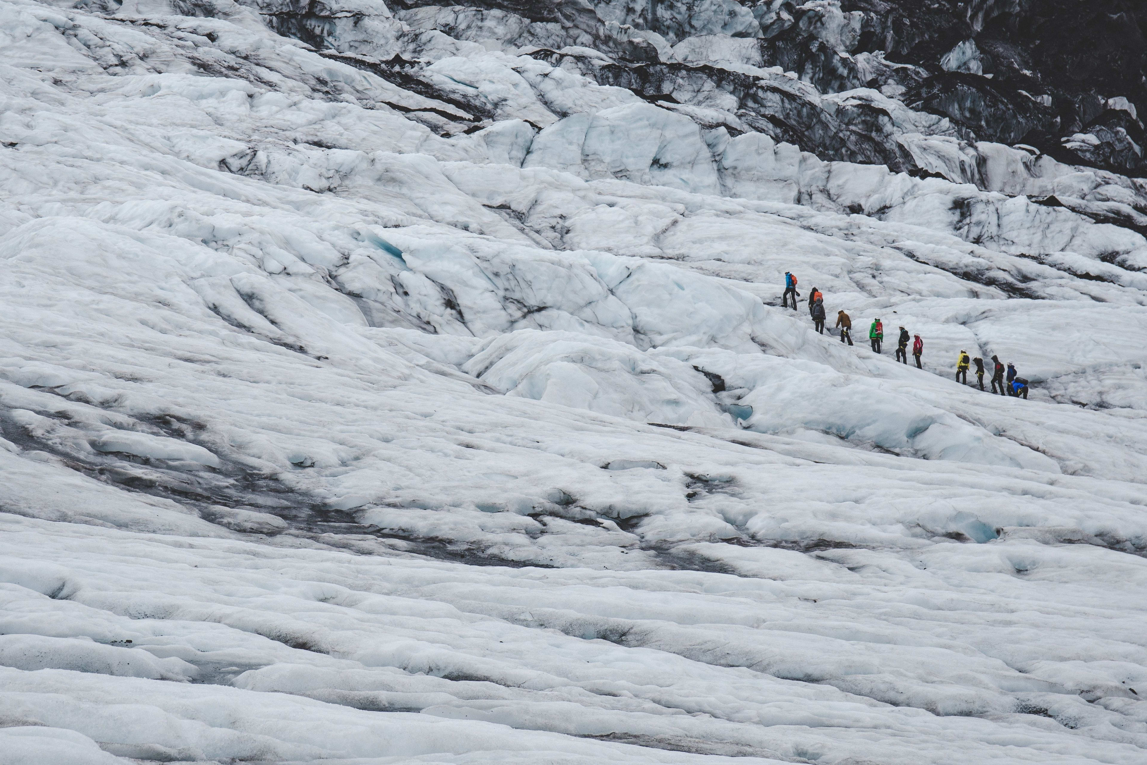 vatnajokull glacier walking
