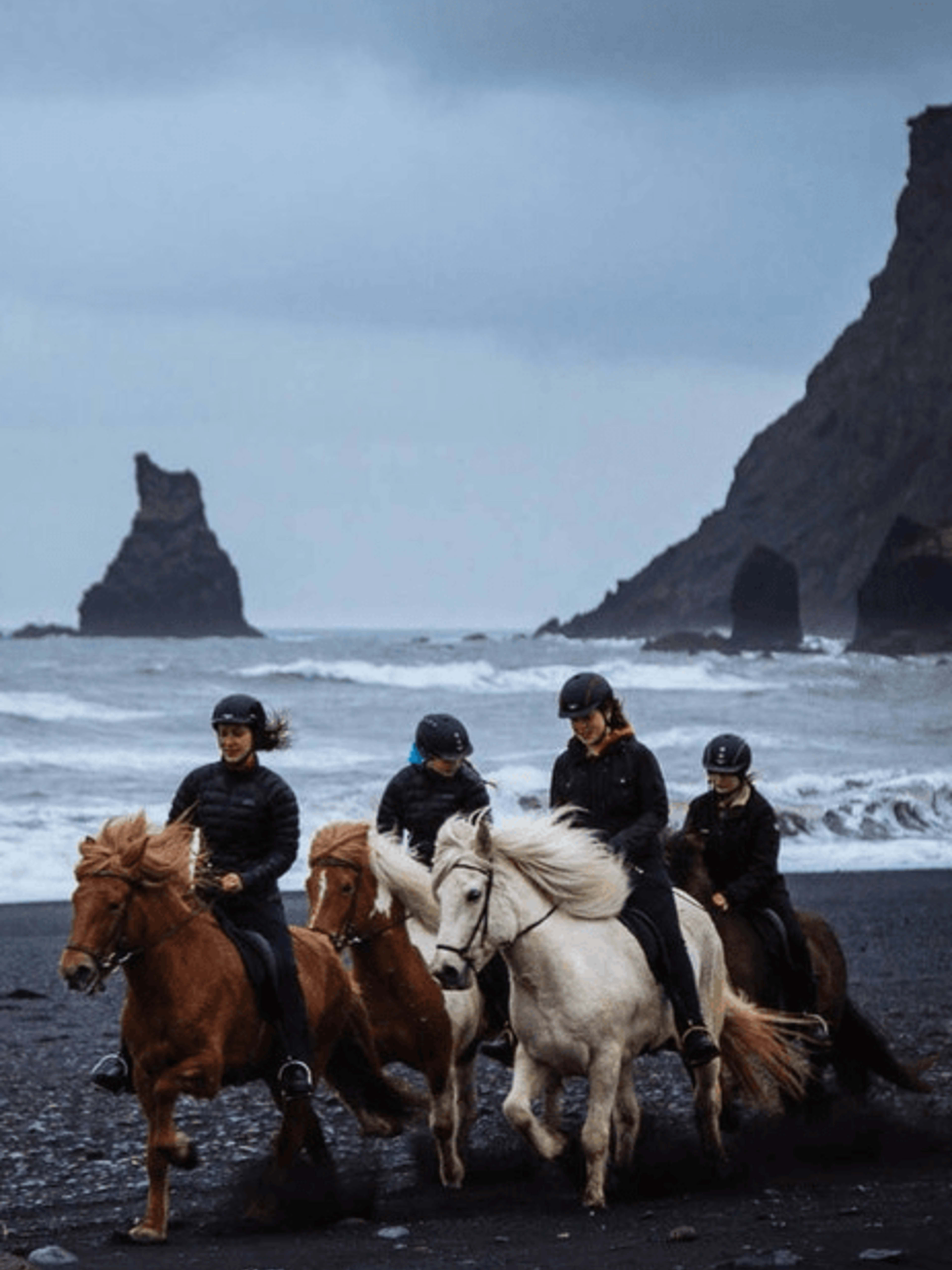 vik black beach horse riding