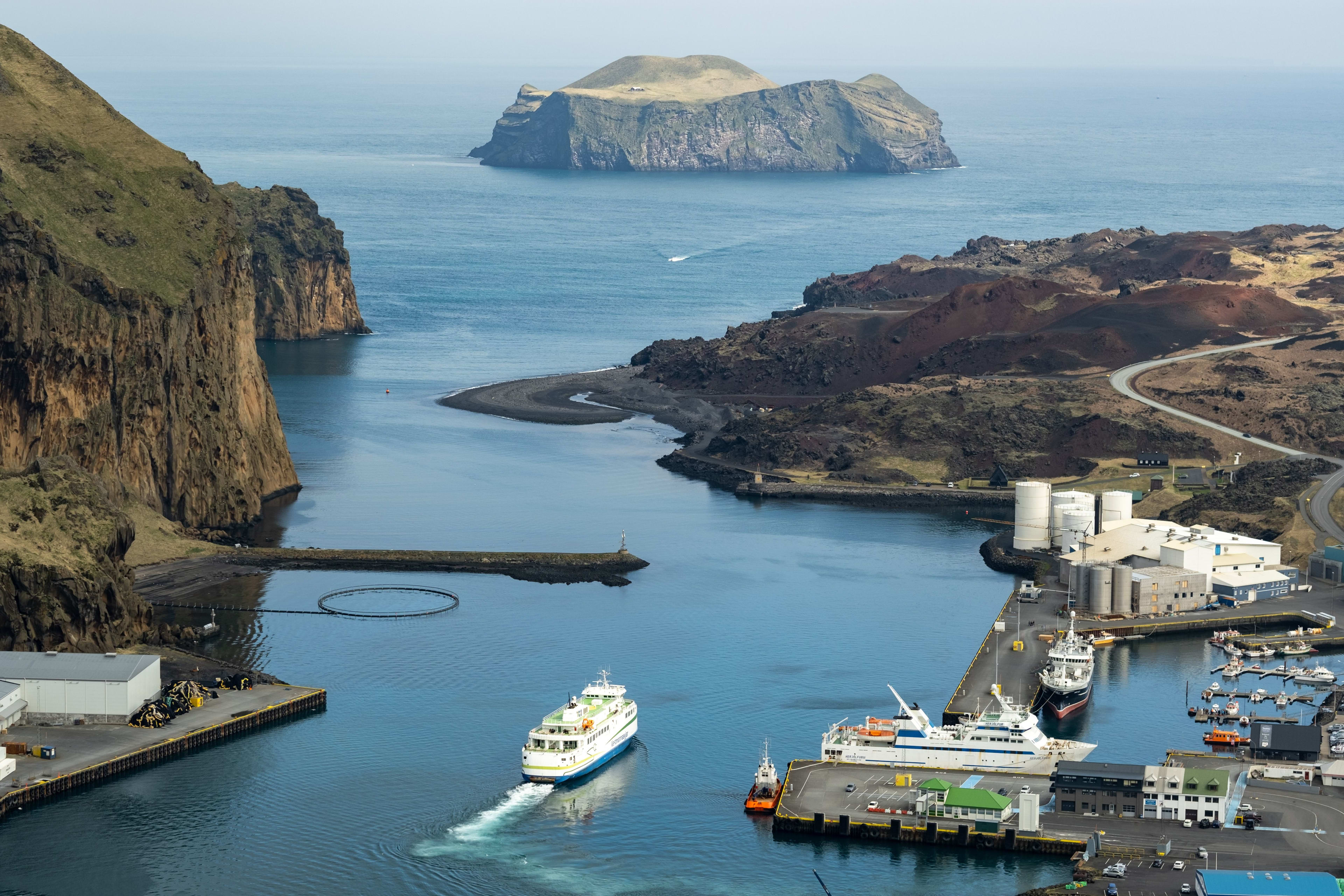 full view of westman islands